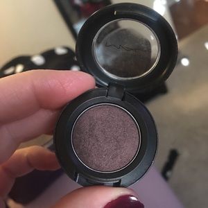 MAC eyeshadow - 1000 Strokes